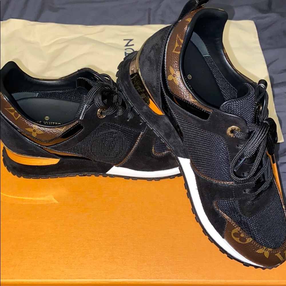 Louis vuitton run away  sneakers